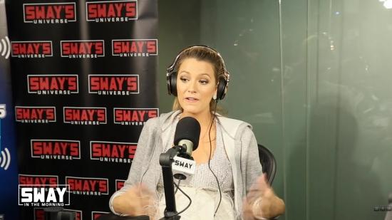 Click to view full size image
==============
blakelively-interview00789.jpg blakelively-interview00789.jpg