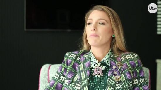 Blake_Lively_on_A_Simple_Favor_013.jpg