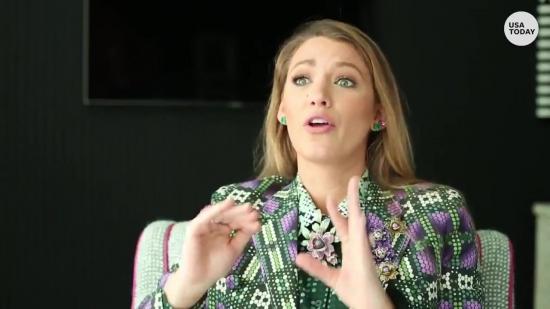 Blake_Lively_on_A_Simple_Favor_084.jpg