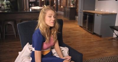 Click to view full size image
==============
blakelively_vogue0031.jpg blakelively_vogue0031.jpg