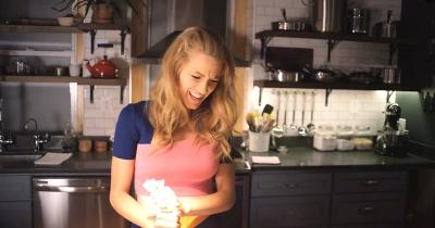 Click to view full size image
==============
blakelively_vogue0133.jpg blakelively_vogue0133.jpg