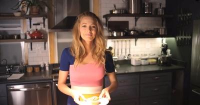 Click to view full size image
==============
blakelively_vogue0232.jpg blakelively_vogue0232.jpg