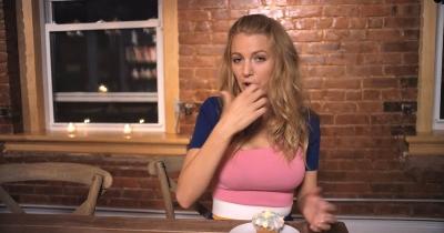 Click to view full size image
==============
blakelively_vogue0268.jpg blakelively_vogue0268.jpg