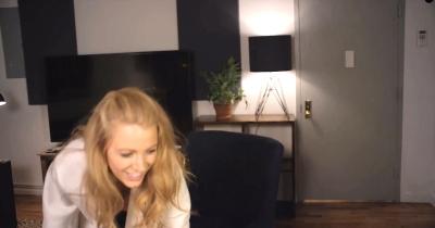 Click to view full size image
==============
blakelively_vogue0363.jpg blakelively_vogue0363.jpg