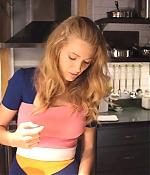 blakelively_vogue0155.jpg