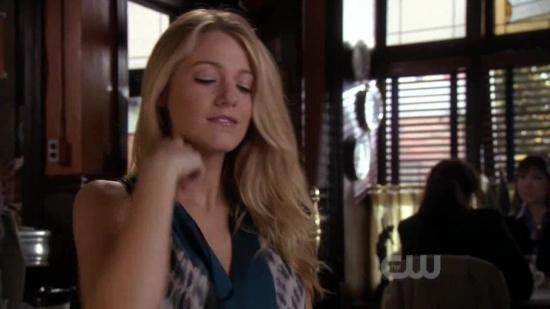 S03E08_004.jpg