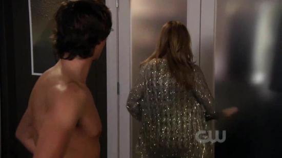 S03E08_309.jpg