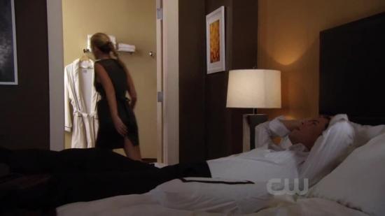 S03E08_458.jpg