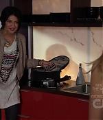 S03E08_207.jpg