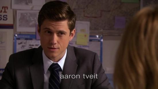 S03E09_016.jpg