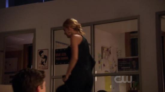 S03E09_236.jpg