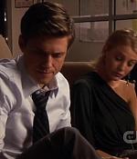 S03E09_220.jpg