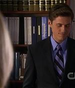 S03E09_270.jpg