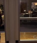 S03E09_562.jpg