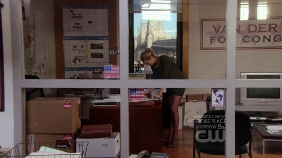 Click to view full size image
==============
S03E10_019.jpg S03E10_019.jpg