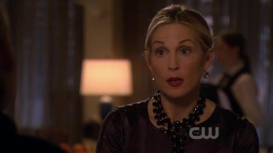 Click to view full size image
==============
S03E11_640.jpg S03E11_640.jpg