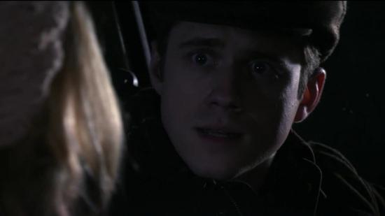 S03E12_035.jpg