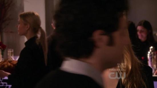 S03E17_295.jpg