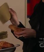 S03E18_104.jpg
