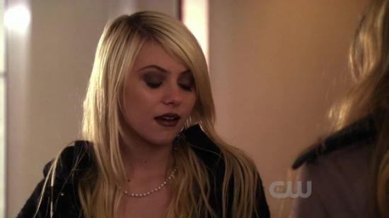 S03E19_207.jpg