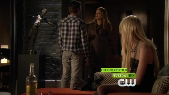 Click to view full size image
==============
S03E19_675.jpg S03E19_675.jpg