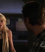 S03E19_733.jpg