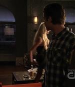 S03E19_741.jpg