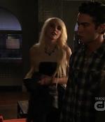 S03E19_743.jpg