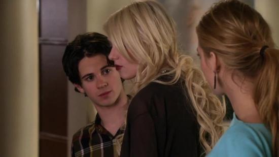 S03E20_089.jpg