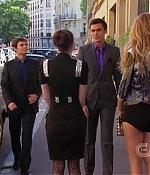 S04E01_325.jpg