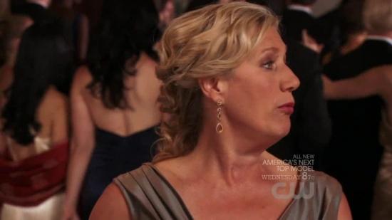 Click to view full size image
==============
S04E08_568.jpg S04E08_568.jpg