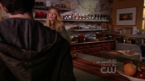 S04E10_241.jpg