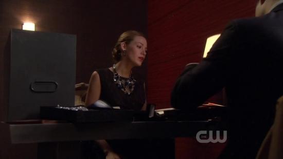 Click to view full size image
==============
S04E12_298.jpg S04E12_298.jpg