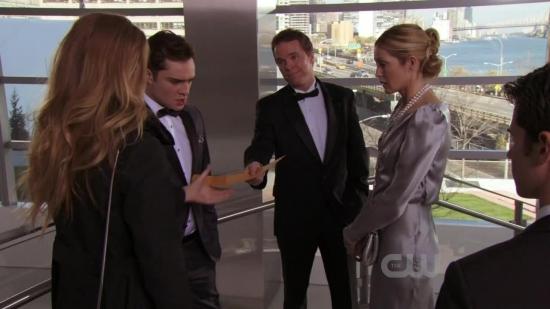 Click to view full size image
==============
S04E12_598.jpg S04E12_598.jpg