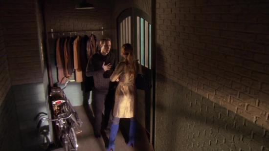 Click to view full size image
==============
S04E17_152.jpg S04E17_152.jpg