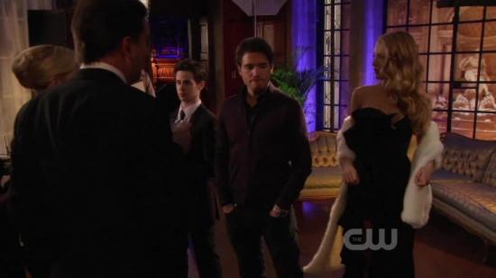 Click to view full size image
==============
S04E18_439.jpg S04E18_439.jpg