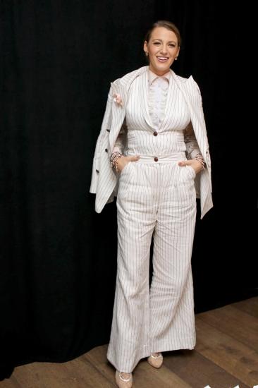 Click to view full size image
==============
blake-lively-a-simple-favor-press-conference-in-nyc-81918-1.jpg blake-lively-a-simple-favor-press-conference-in-nyc-81918-1.jpg