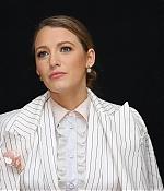 blake-lively-a-simple-favor-press-conference-in-nyc-81918-15.jpg