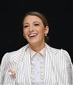 blake-lively-a-simple-favor-press-conference-in-nyc-81918-17.jpg